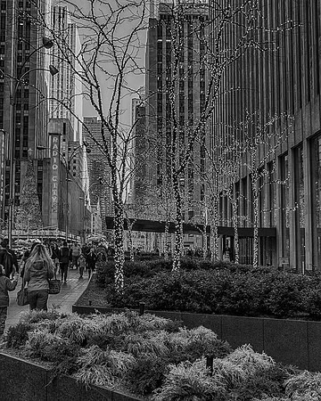 "Manhattan Street Scene Image"